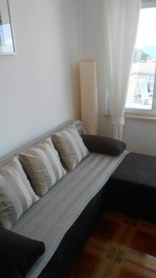 Apartmani Lela Selce Bagian luar foto