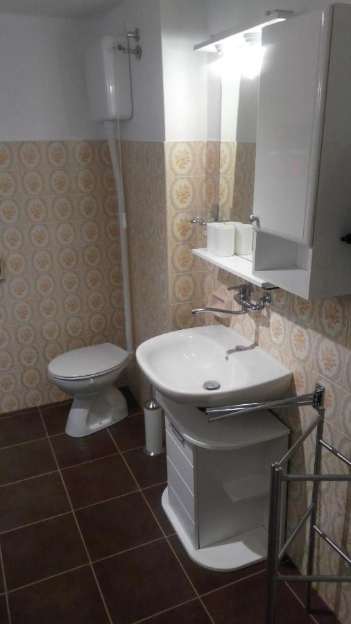 Apartmani Lela Selce Bagian luar foto