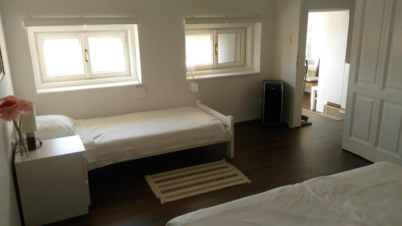 Apartmani Lela Selce Bagian luar foto